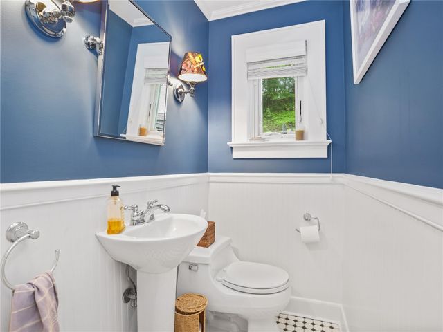 74 Valleywood Road, Greenwich, CT 06807