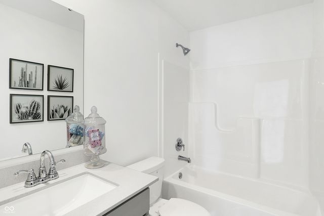 2348 Dillon Drive, Greenfield, IN 46140