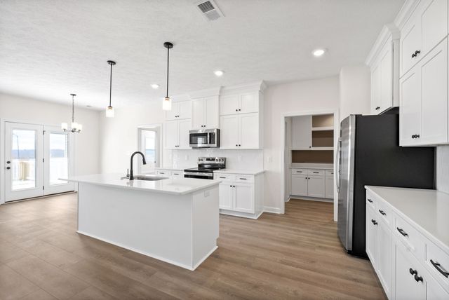 1192 Ross Farms Blvd, Clarksville, TN 37043