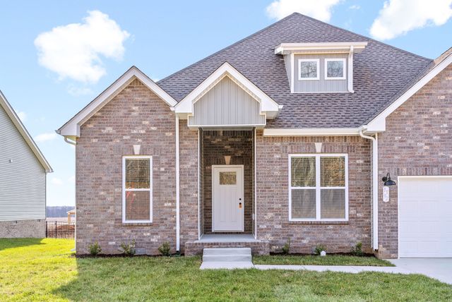 1192 Ross Farms Blvd, Clarksville, TN 37043