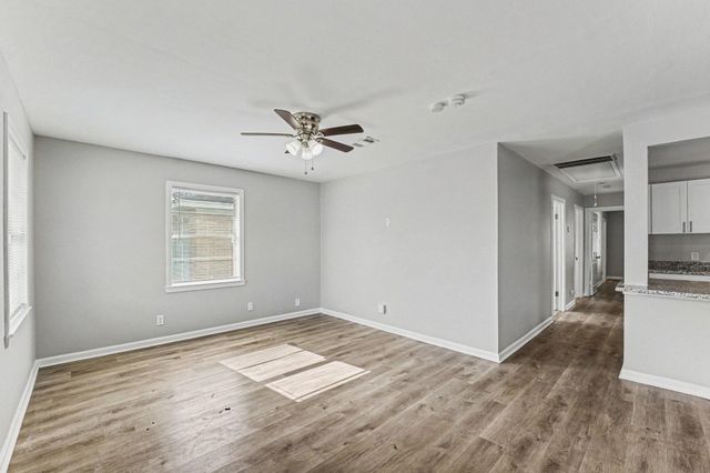 8746 Cowart Street, Houston, TX 77029