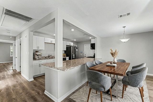8746 Cowart Street, Houston, TX 77029