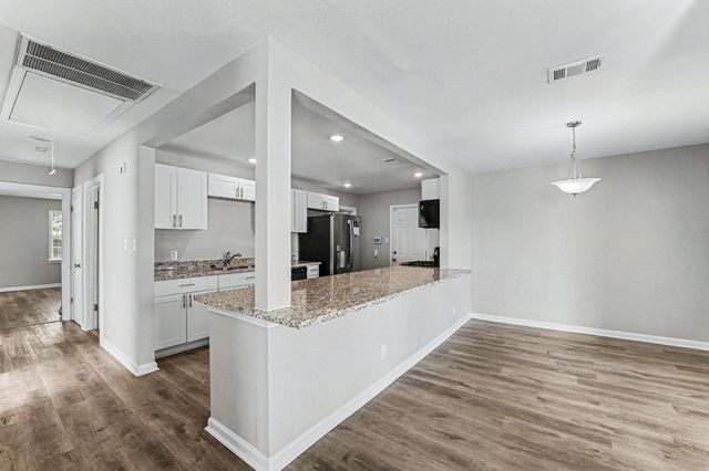 8746 Cowart Street, Houston, TX 77029