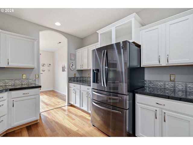 19062 Sw YORK St, Beaverton, OR 97003