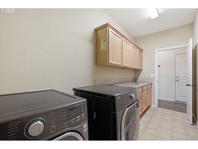 19062 Sw YORK St, Beaverton, OR 97003