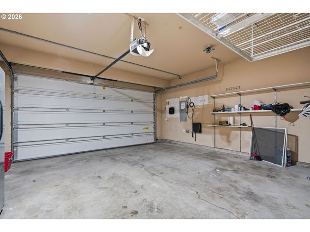 19062 Sw YORK St, Beaverton, OR 97003