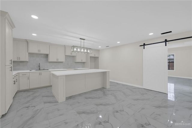 3309 Tulipan Avenue, Edinburg, TX 78542