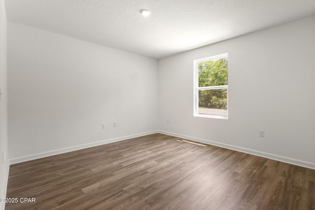 4115 Pinehurst Avenue, Chipley, FL 32428