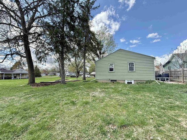 2046 E Gorton Street, Beloit, WI 53511