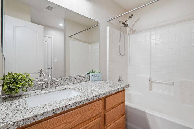 8744 W LONE CACTUS Drive, Peoria, AZ 85382