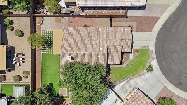 8744 W LONE CACTUS Drive, Peoria, AZ 85382