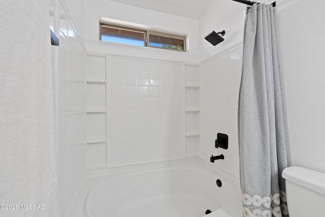 10352 E Avalon Park Street, Tucson, AZ 85747