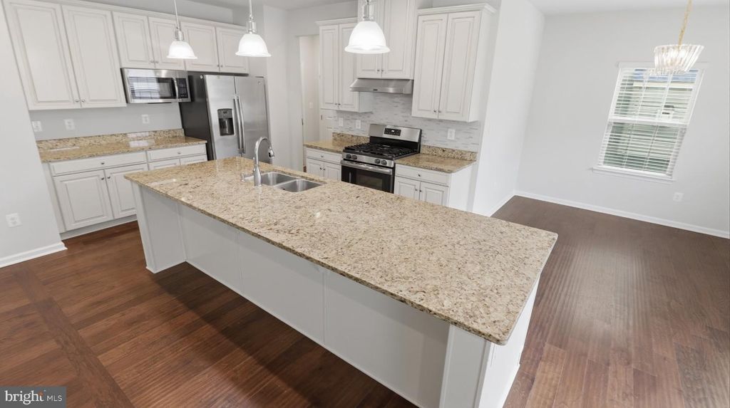 Image 12 of property listing at 9817 SAWMILL BRANCH TRL, Ellicott City, MD 21043