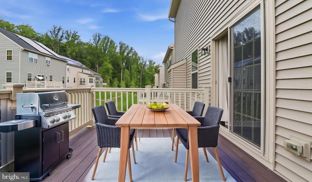 Image 22 of property listing at 9817 SAWMILL BRANCH TRL, Ellicott City, MD 21043