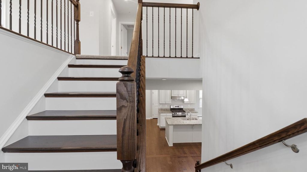 Image 26 of property listing at 9817 SAWMILL BRANCH TRL, Ellicott City, MD 21043