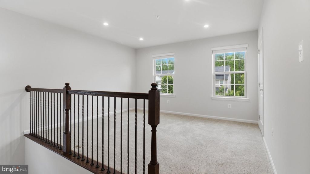 Image 30 of property listing at 9817 SAWMILL BRANCH TRL, Ellicott City, MD 21043