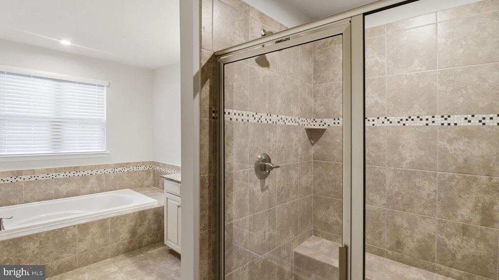 Image 50 of property listing at 9817 SAWMILL BRANCH TRL, Ellicott City, MD 21043