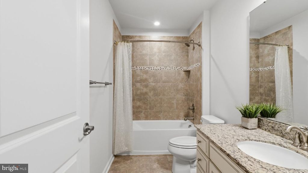 Image 52 of property listing at 9817 SAWMILL BRANCH TRL, Ellicott City, MD 21043