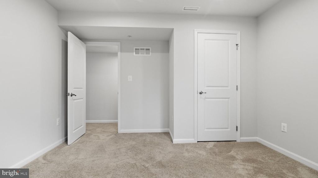 Image 61 of property listing at 9817 SAWMILL BRANCH TRL, Ellicott City, MD 21043