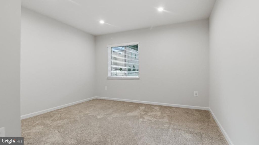Image 62 of property listing at 9817 SAWMILL BRANCH TRL, Ellicott City, MD 21043
