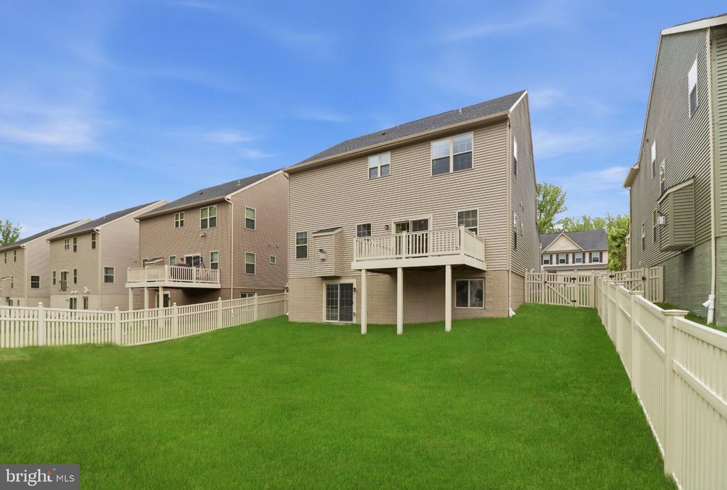 Image 70 of property listing at 9817 SAWMILL BRANCH TRL, Ellicott City, MD 21043