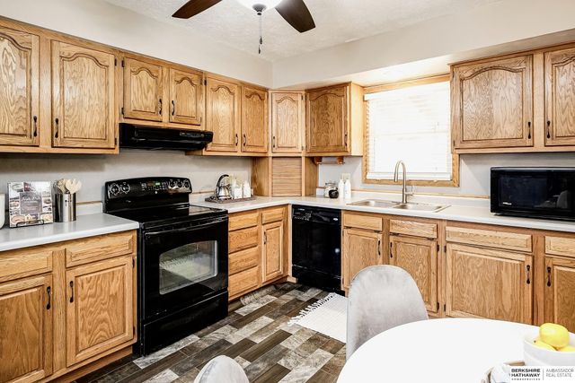 3835 N 88th Avenue, Omaha, NE 68134