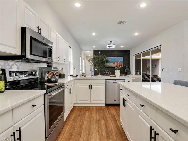 3720 43rd AVE NE, Naples, FL 34120