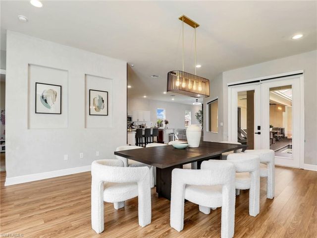3720 43rd AVE NE, Naples, FL 34120