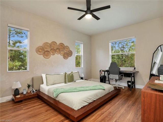 3720 43rd AVE NE, Naples, FL 34120