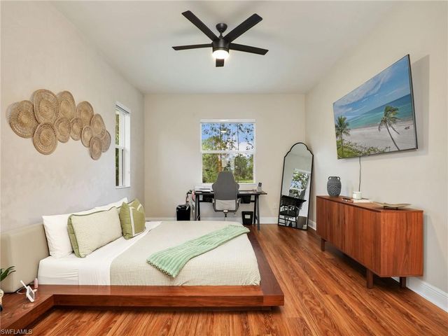 3720 43rd AVE NE, Naples, FL 34120