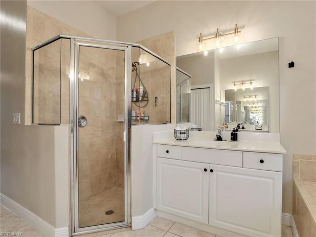 3720 43rd AVE NE, Naples, FL 34120