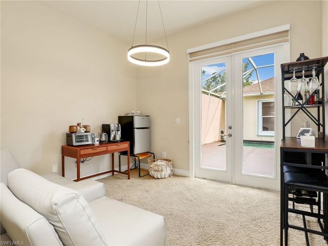 3720 43rd AVE NE, Naples, FL 34120