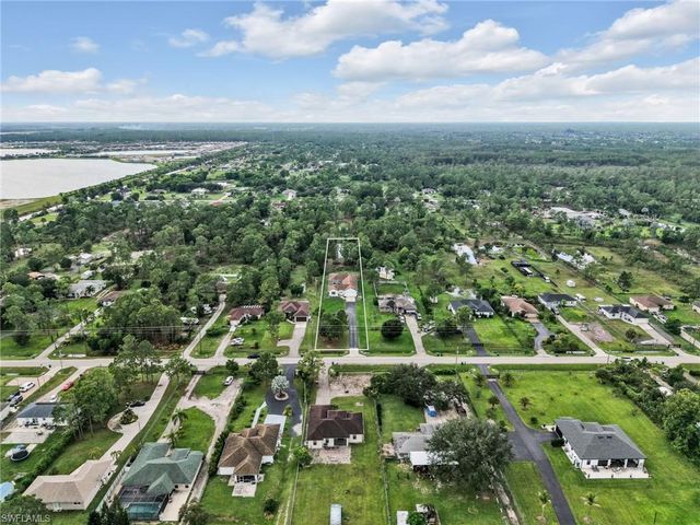 3720 43rd AVE NE, Naples, FL 34120
