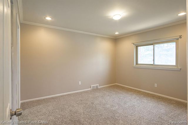 982 N Adams Road 6, Birmingham, MI 48009