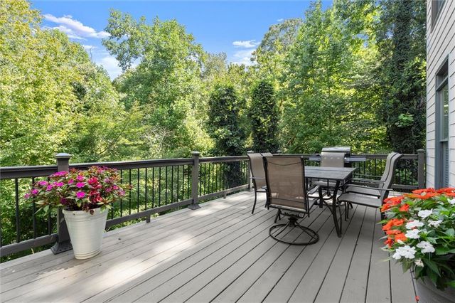 512 Old Field Cove, Woodstock, GA 30189