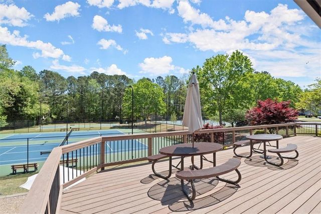 512 Old Field Cove, Woodstock, GA 30189