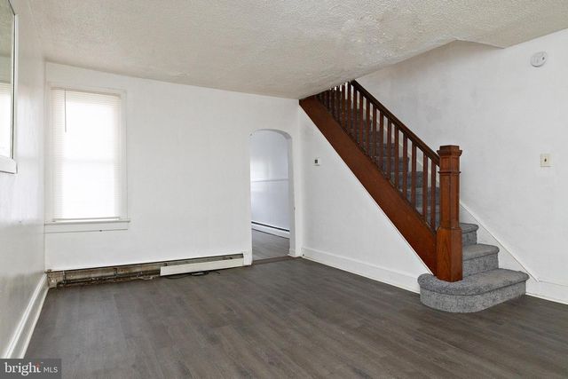 806 POWELL STREET, Gloucester City, NJ 08030
