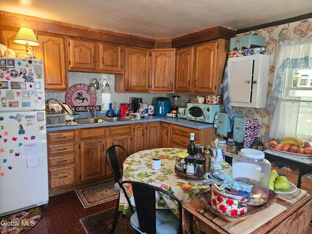 99 Montgomery Street, Canajoharie, NY 13317