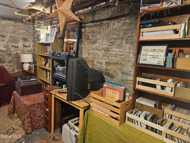 99 Montgomery Street, Canajoharie, NY 13317