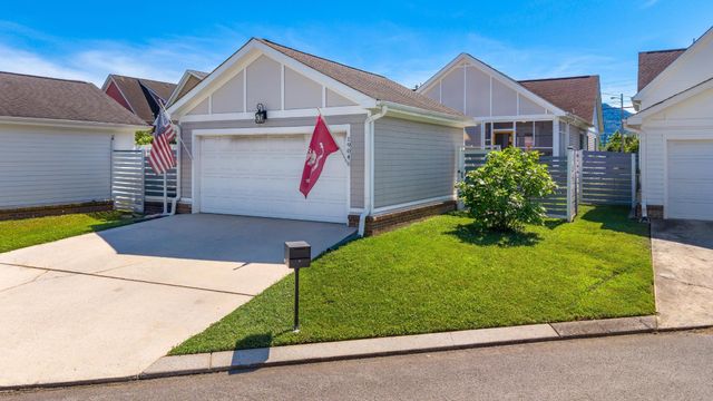 1904 Rossville Avenue, Chattanooga, TN 37408