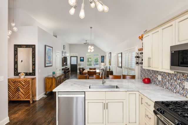1904 Rossville Avenue, Chattanooga, TN 37408