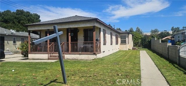 11912 Elva, Los Angeles, CA 90059