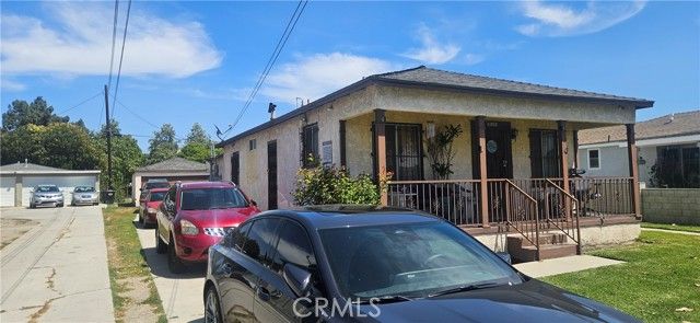 11912 Elva, Los Angeles, CA 90059