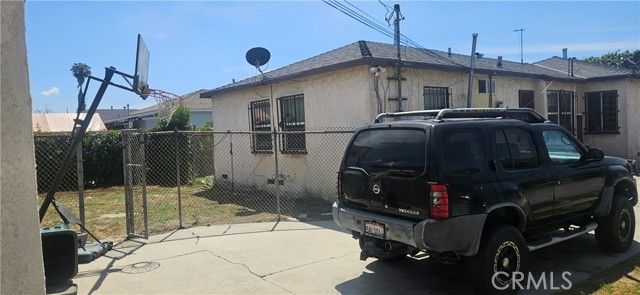 11912 Elva, Los Angeles, CA 90059