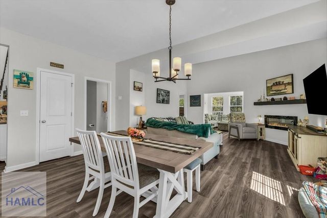 399 Beecher Drive, Richmond Hill, GA 31324