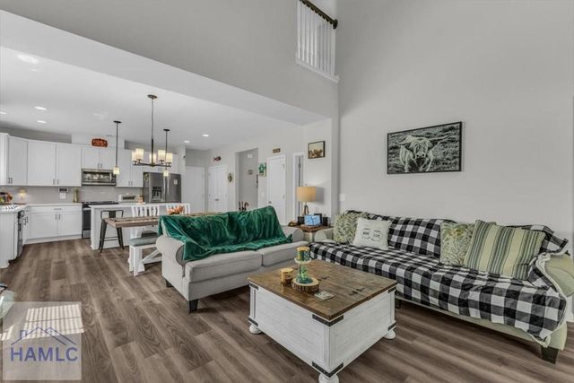 399 Beecher Drive, Richmond Hill, GA 31324