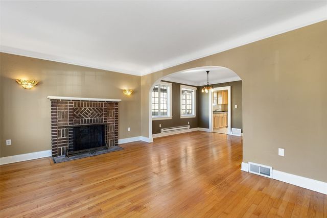 3836 Courtland Place S, Seattle, WA 98118