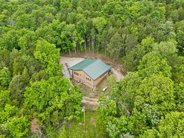 1840 Lick Creek Rd, Hartsville, TN 37074