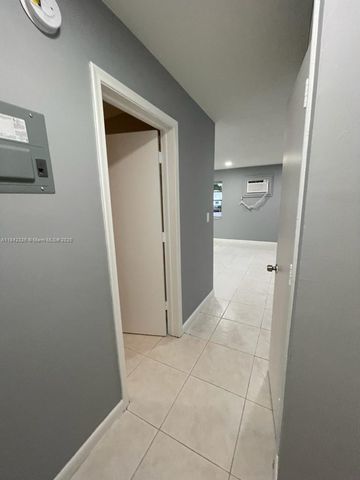 1905 Miami Rd, Fort Lauderdale, FL 33316