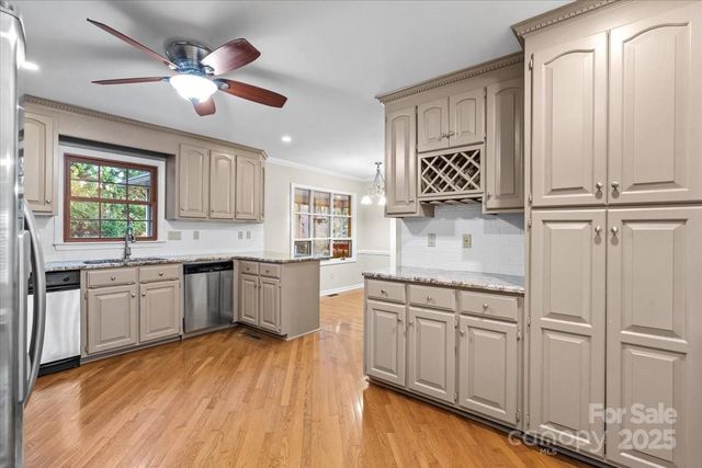 1061 Fairway Drive, Kannapolis, NC 28081